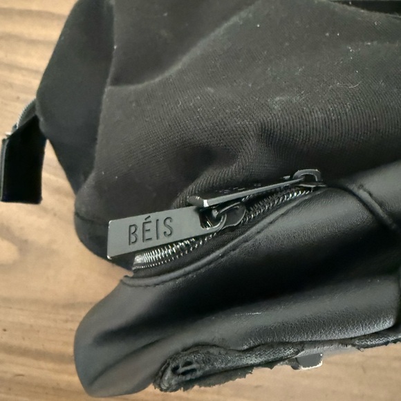 BEIS Weekender Bag - Picture 5 of 5